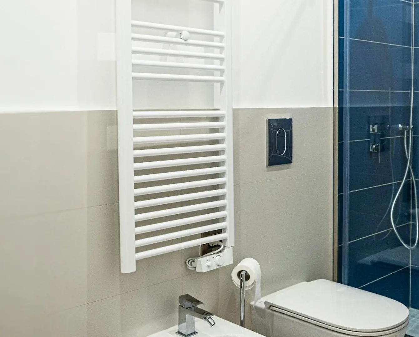 Ferrara Palace Apartments - Centro Storico Palermo 0*,  Italy